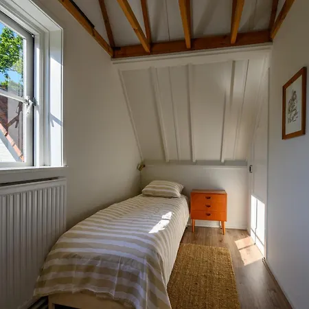 Vakantiehuis Lovely Centrally Located In In Delightful Surroundings Bergen