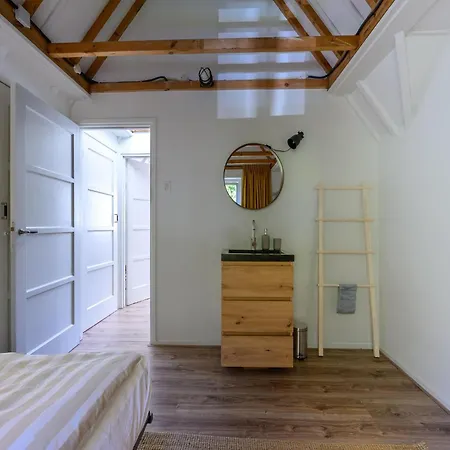 Lovely Centrally Located In In Delightful Surroundings Bergen