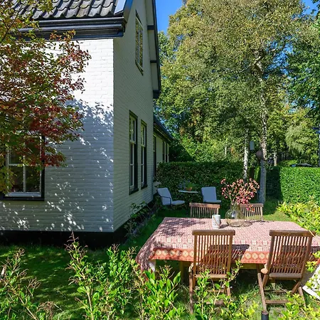 Lovely Centrally Located In In Delightful Surroundings Bergen