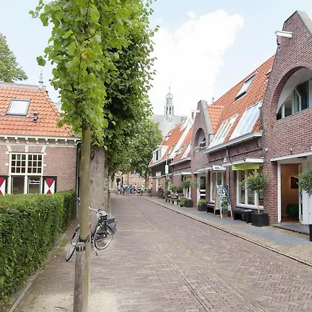 Vakantiehuis Lovely Centrally Located In In Delightful Surroundings *