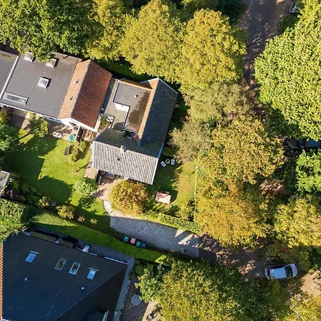Lovely Centrally Located In In Delightful Surroundings Vakantiehuis Bergen
