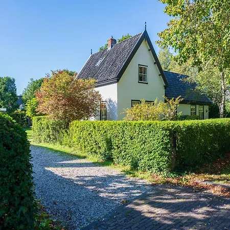 Lovely Centrally Located In In Delightful Surroundings Bergen