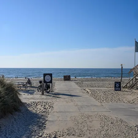 Lovely Centrally Located In In Delightful Surroundings Vakantiehuis *