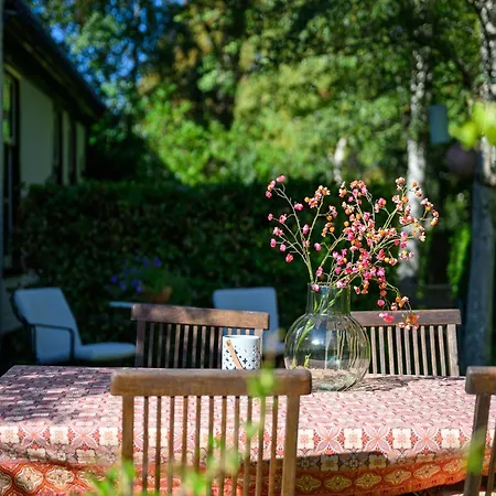 Lovely Centrally Located In In Delightful Surroundings Vakantiehuis Bergen